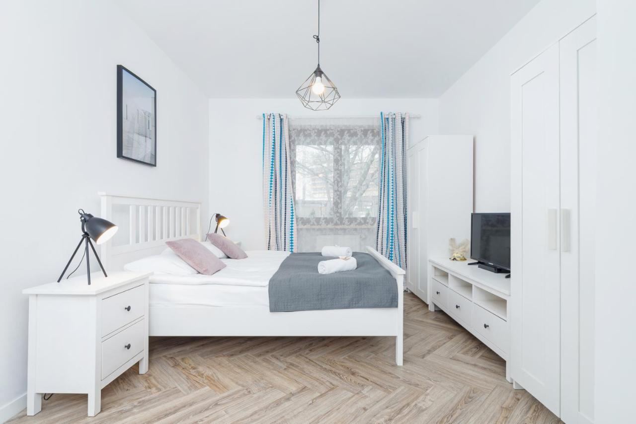 Premium Apartment Ludwinowska Krakow By Noclegi Renters Buitenkant foto